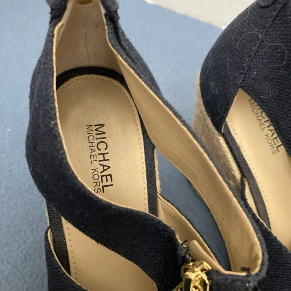 Michael Michael Kors Women's Blue Canvas Damita Espadrilles Wedge Sandals - 8.5M